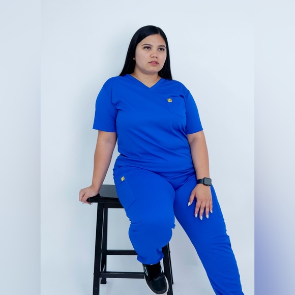 EXTRA LARGE Size Top and Jogger Scrub Set - Picture 5 of 12